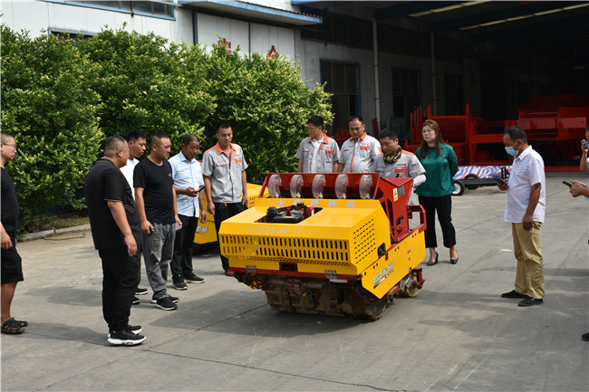 山东蜜柚app污无限制观看版下载播种机批发 山东蜜柚app污无限制观看版下载播种机批发